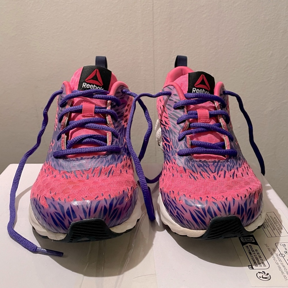 Reebok Zig tech Girls pink&purple shoes size  US 3.5